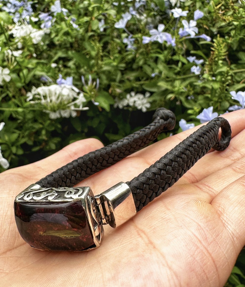 Pulsera de Ámbar, Piel y Plata